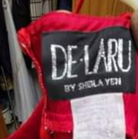 Vintage, Juniors, Size 5, DeLaru evening gown. - Picture 4 of 4